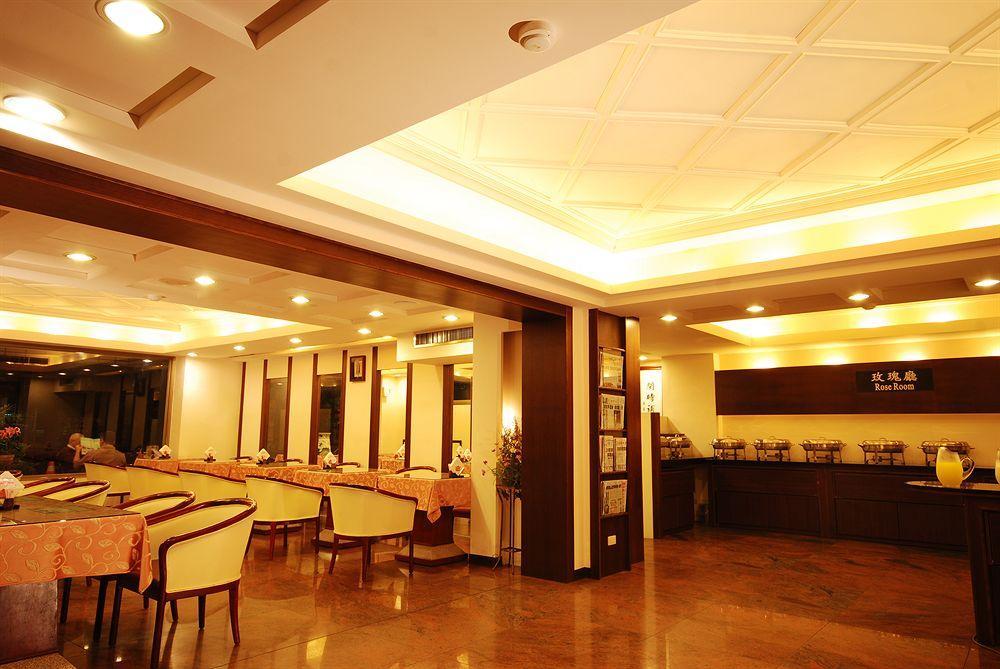 The Enterpriser Hotel Taichung Eksteriør billede