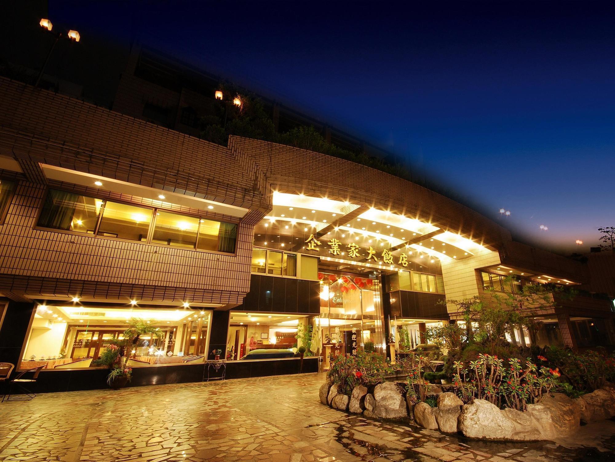 The Enterpriser Hotel Taichung Eksteriør billede