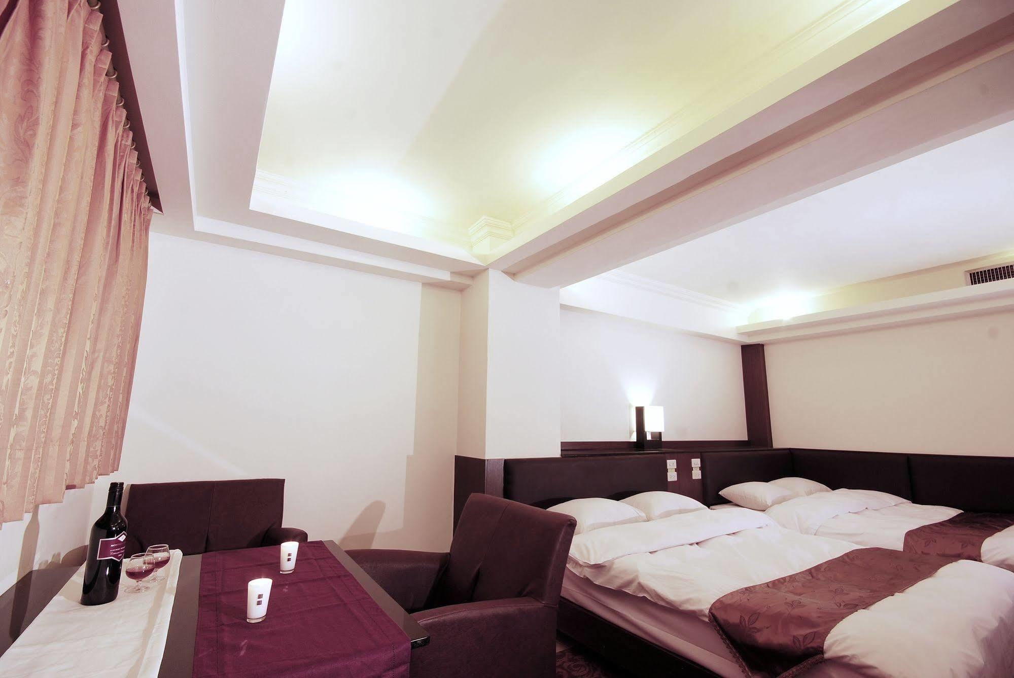 The Enterpriser Hotel Taichung Eksteriør billede