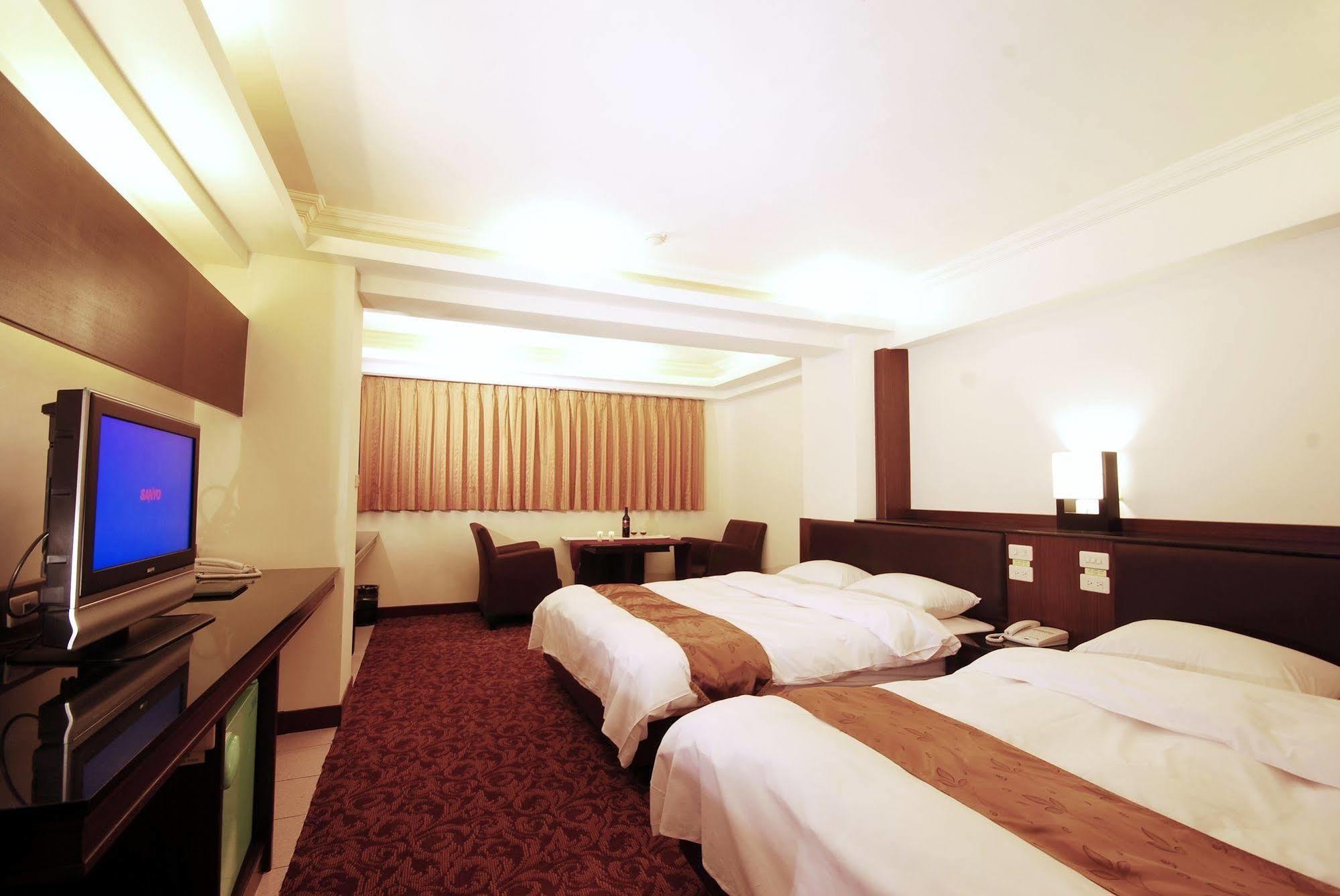 The Enterpriser Hotel Taichung Eksteriør billede