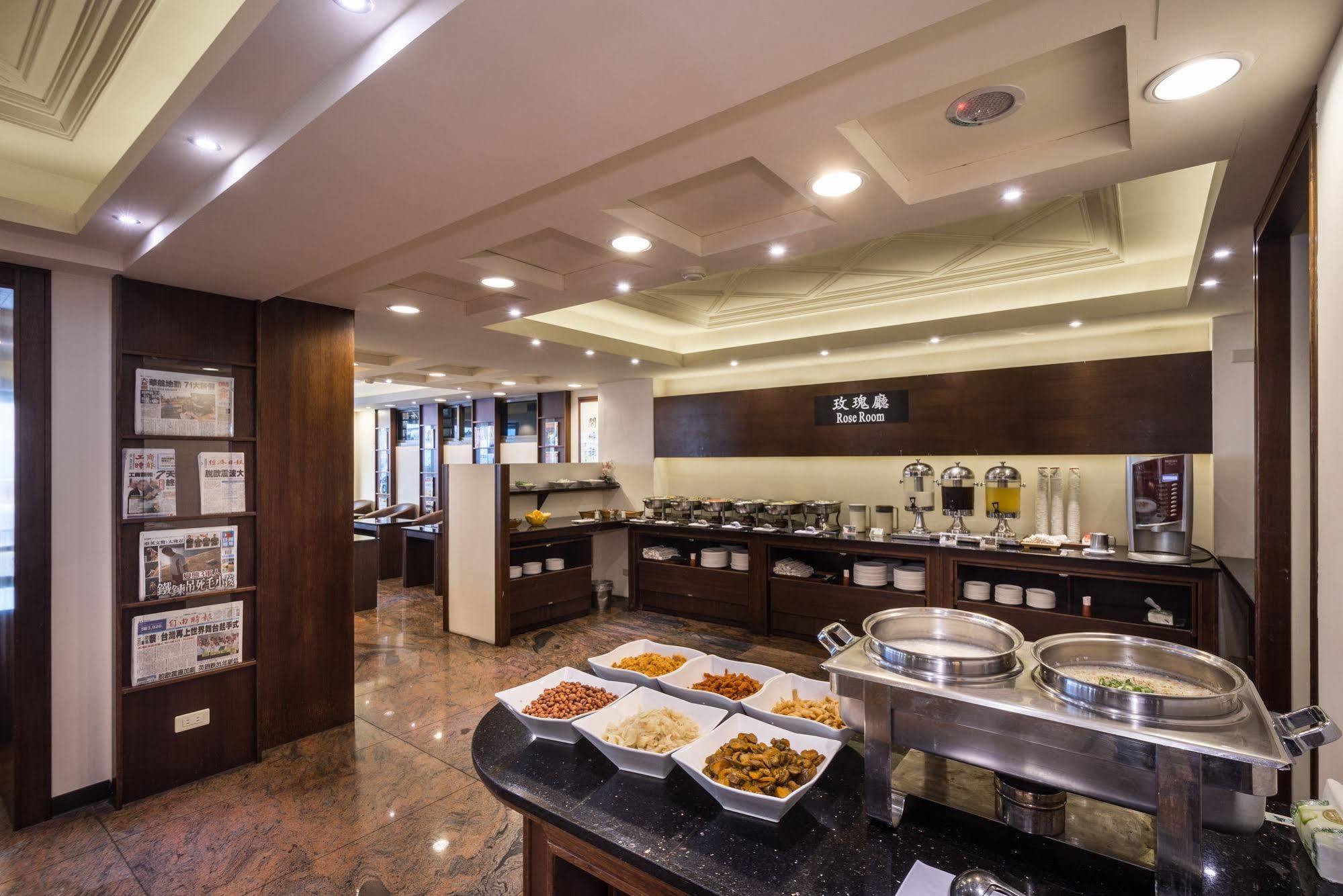 The Enterpriser Hotel Taichung Eksteriør billede