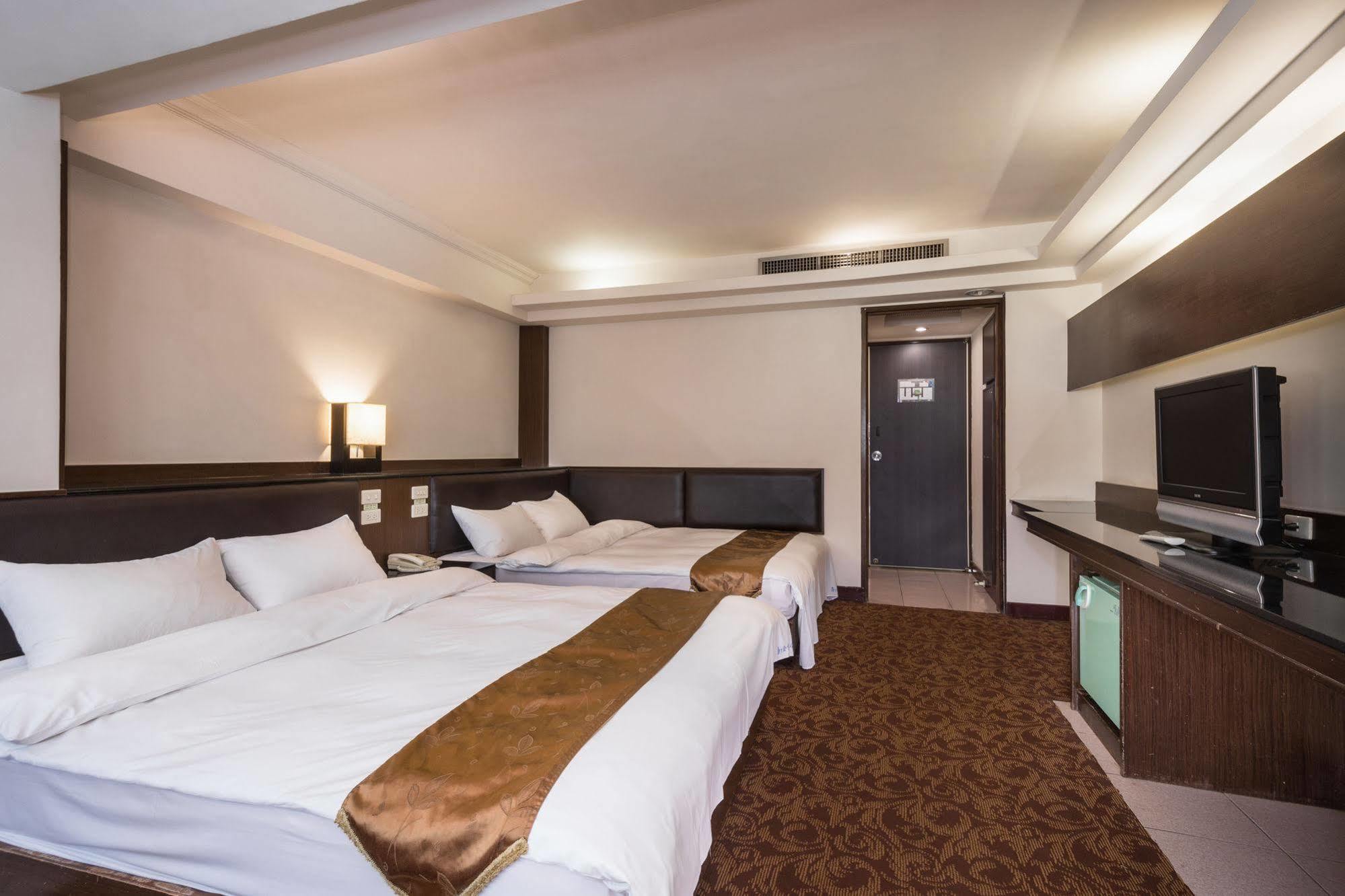 The Enterpriser Hotel Taichung Eksteriør billede