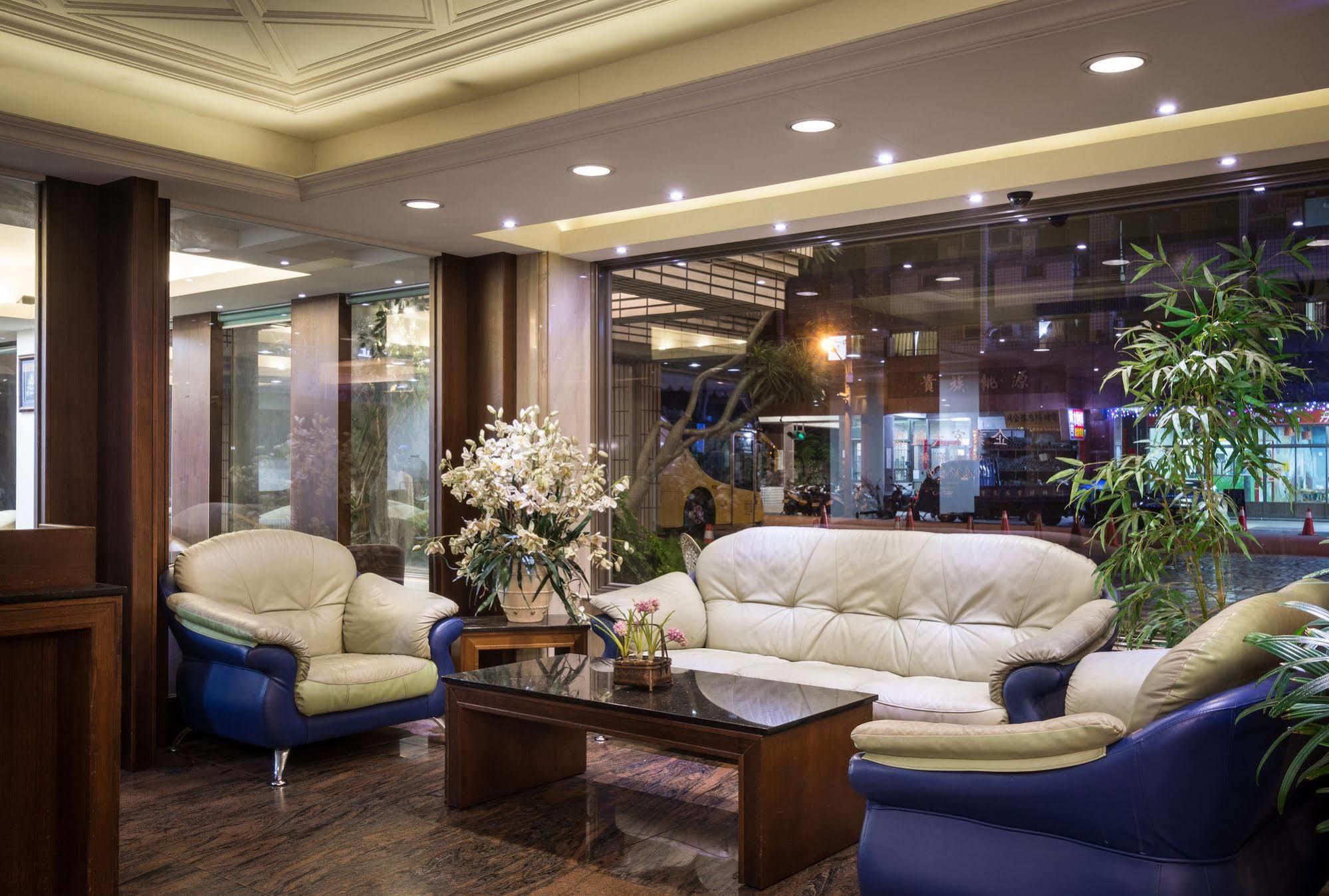 The Enterpriser Hotel Taichung Eksteriør billede