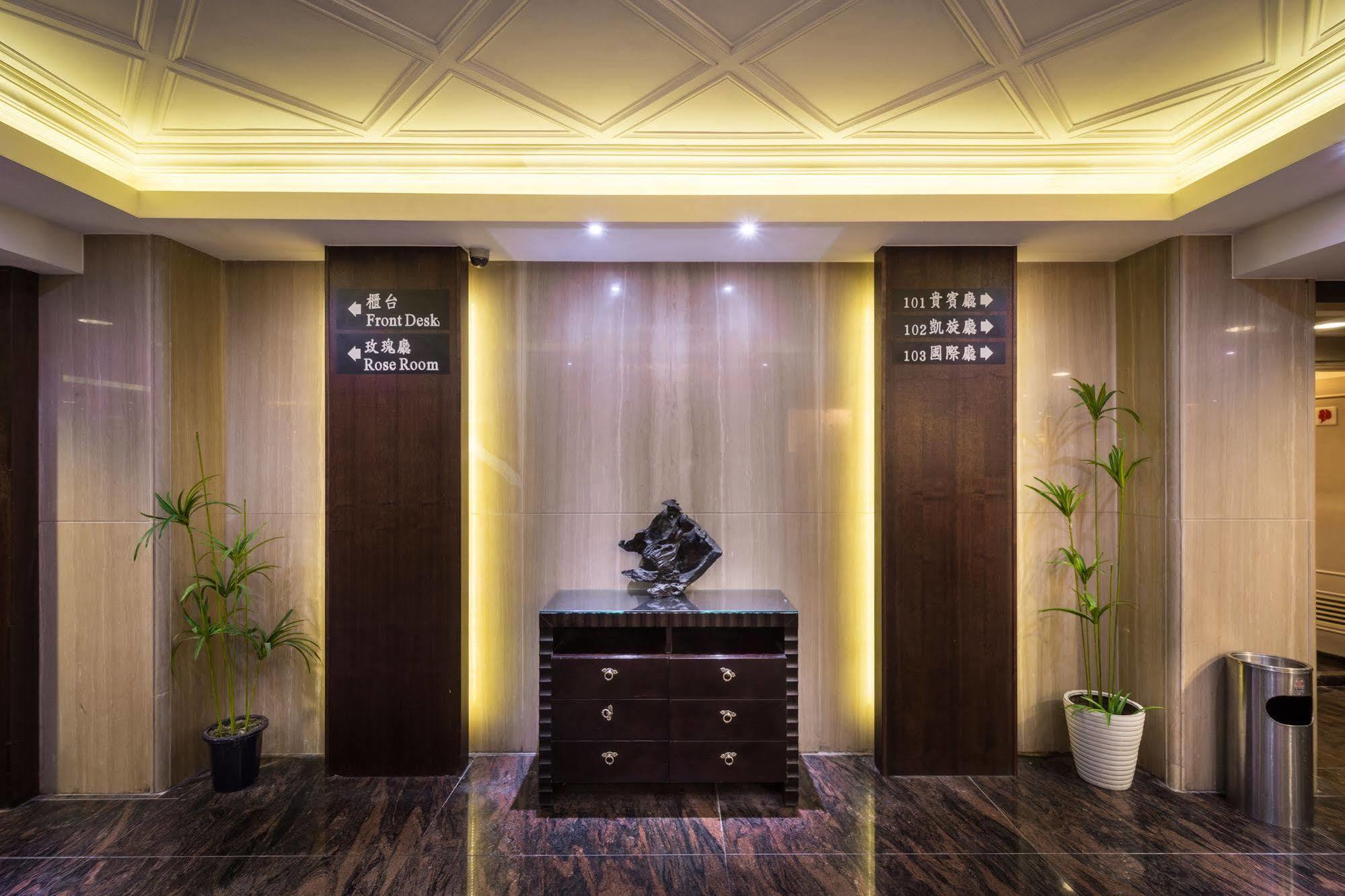 The Enterpriser Hotel Taichung Eksteriør billede
