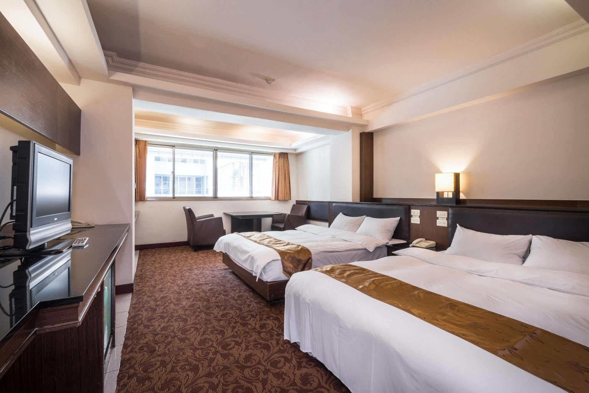 The Enterpriser Hotel Taichung Eksteriør billede