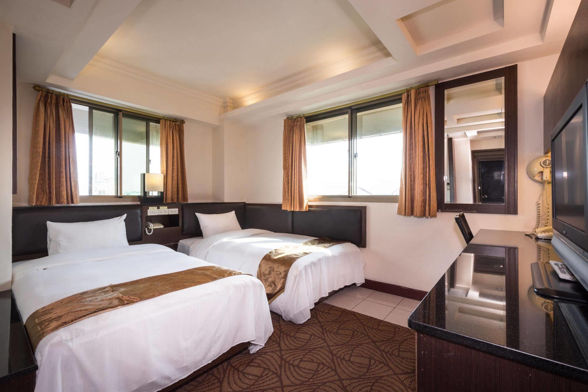 The Enterpriser Hotel Taichung Eksteriør billede