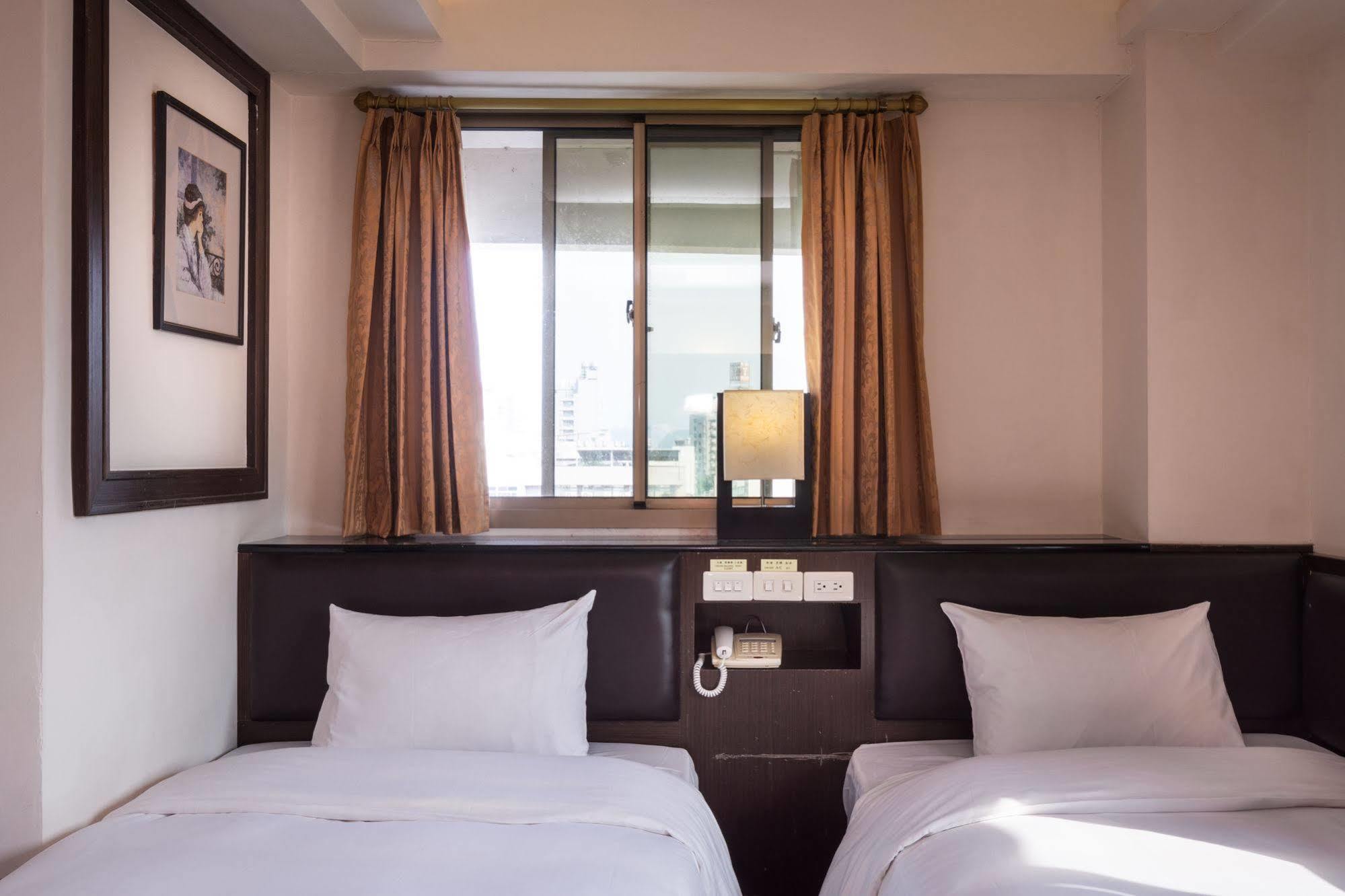 The Enterpriser Hotel Taichung Eksteriør billede